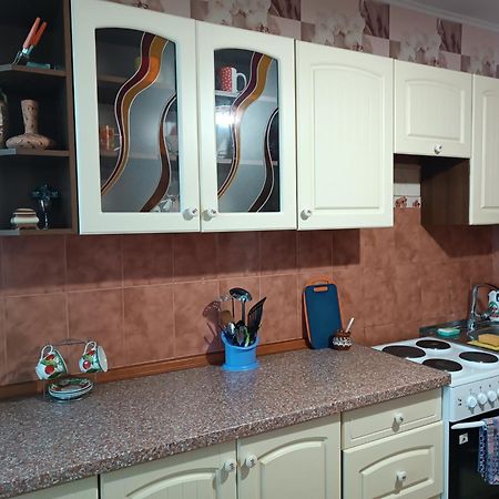 Apartment on Prospekt Peremogi Tsjernihiv Buitenkant foto