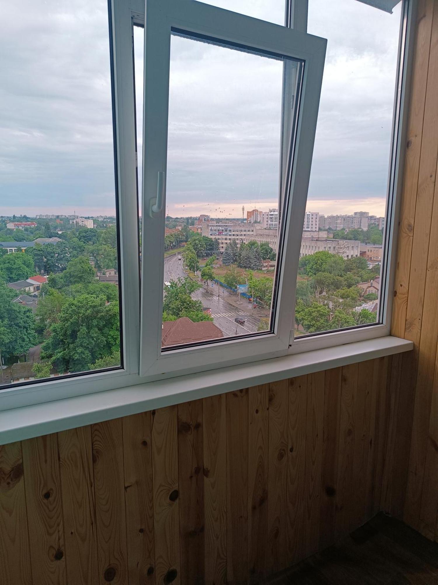 Apartment on Prospekt Peremogi Tsjernihiv Buitenkant foto